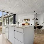 Ingebrit - 1-4km From The Sea By Interhome * Sønderby
