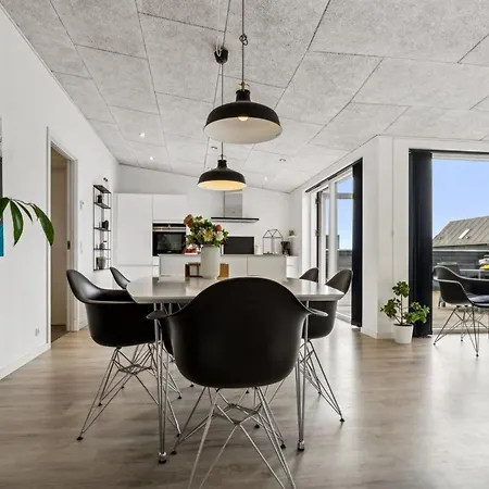 Ingebrit - 1-4km From The Sea By Interhome
