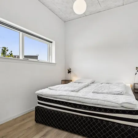 Ingebrit - 1-4km From The Sea By Interhome *